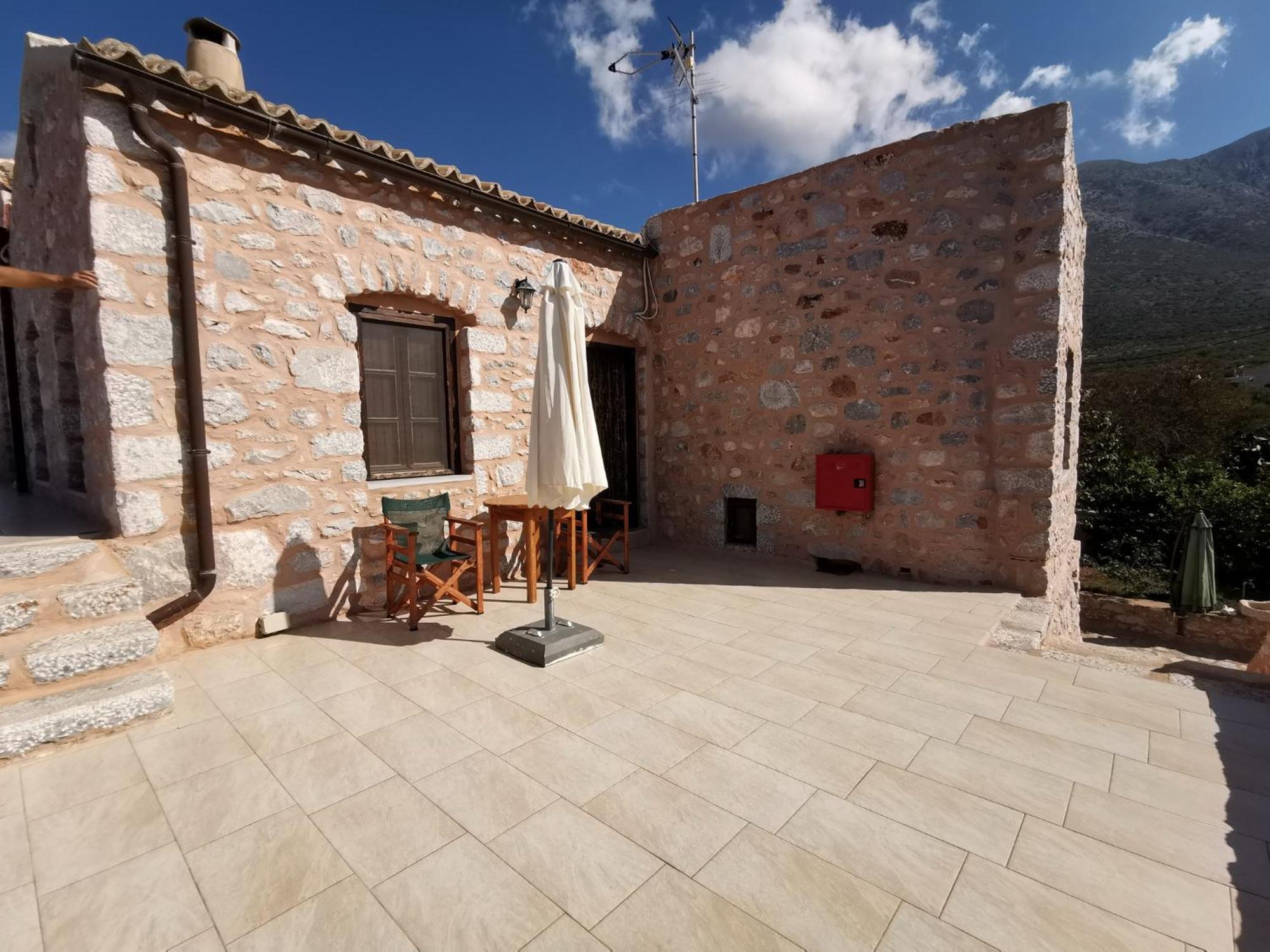 Pírgos Dhiroú Guesthouse Toxotis المظهر الخارجي الصورة